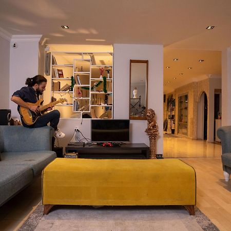 Room In A Digital Nomad House 107 Istanbul Bagian luar foto