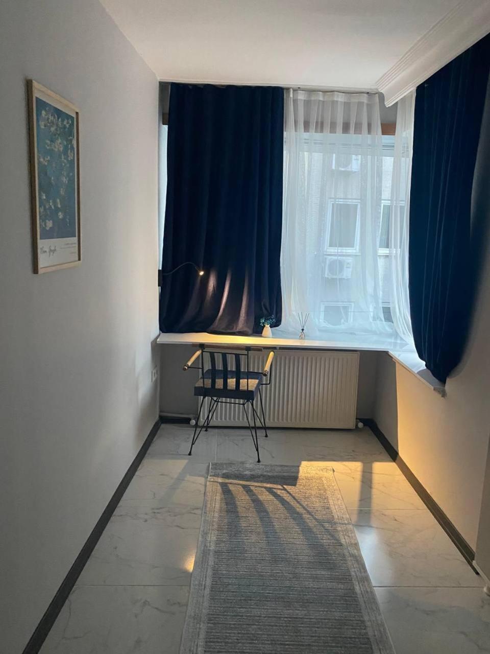 Room In A Digital Nomad House 107 Istanbul Bagian luar foto