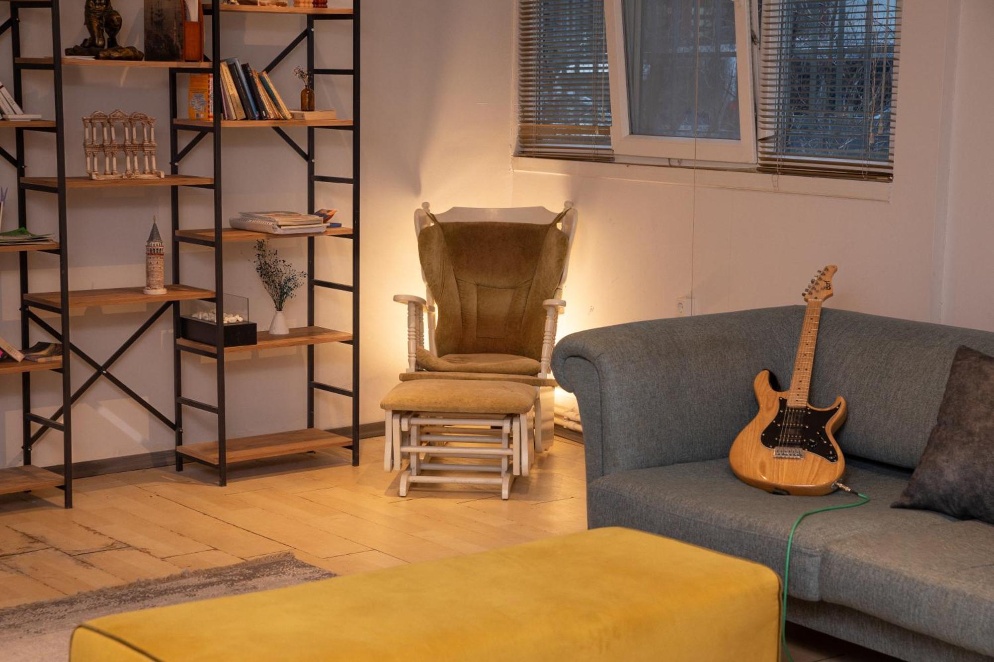 Room In A Digital Nomad House 107 Istanbul Bagian luar foto