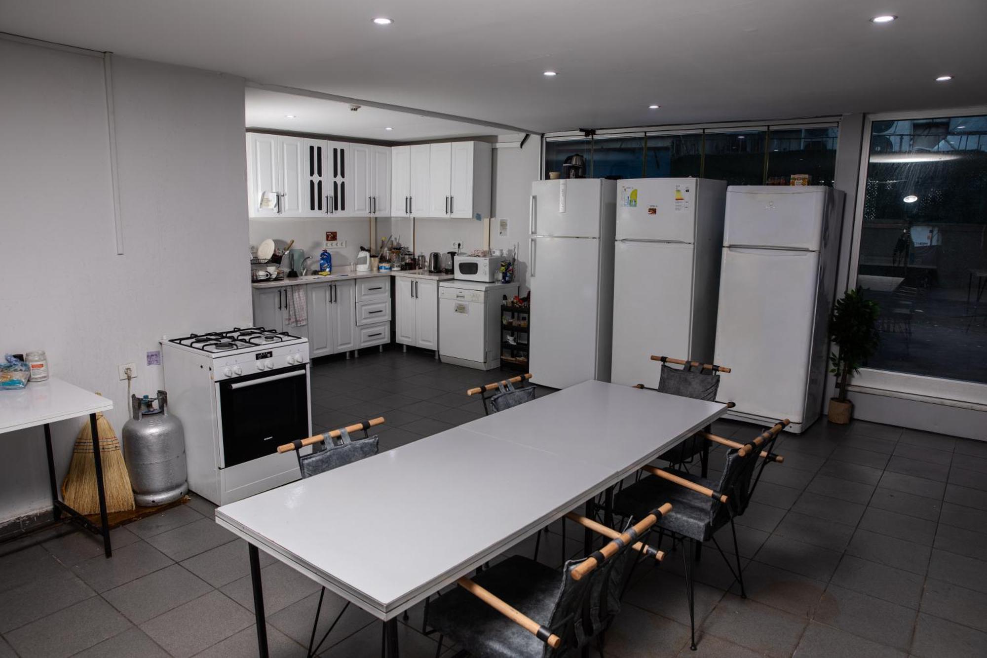 Room In A Digital Nomad House 107 Istanbul Bagian luar foto