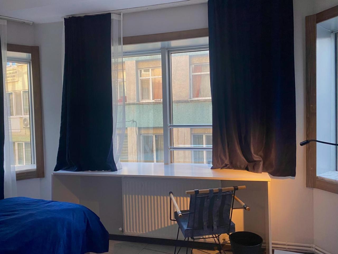 Room In A Digital Nomad House 107 Istanbul Bagian luar foto
