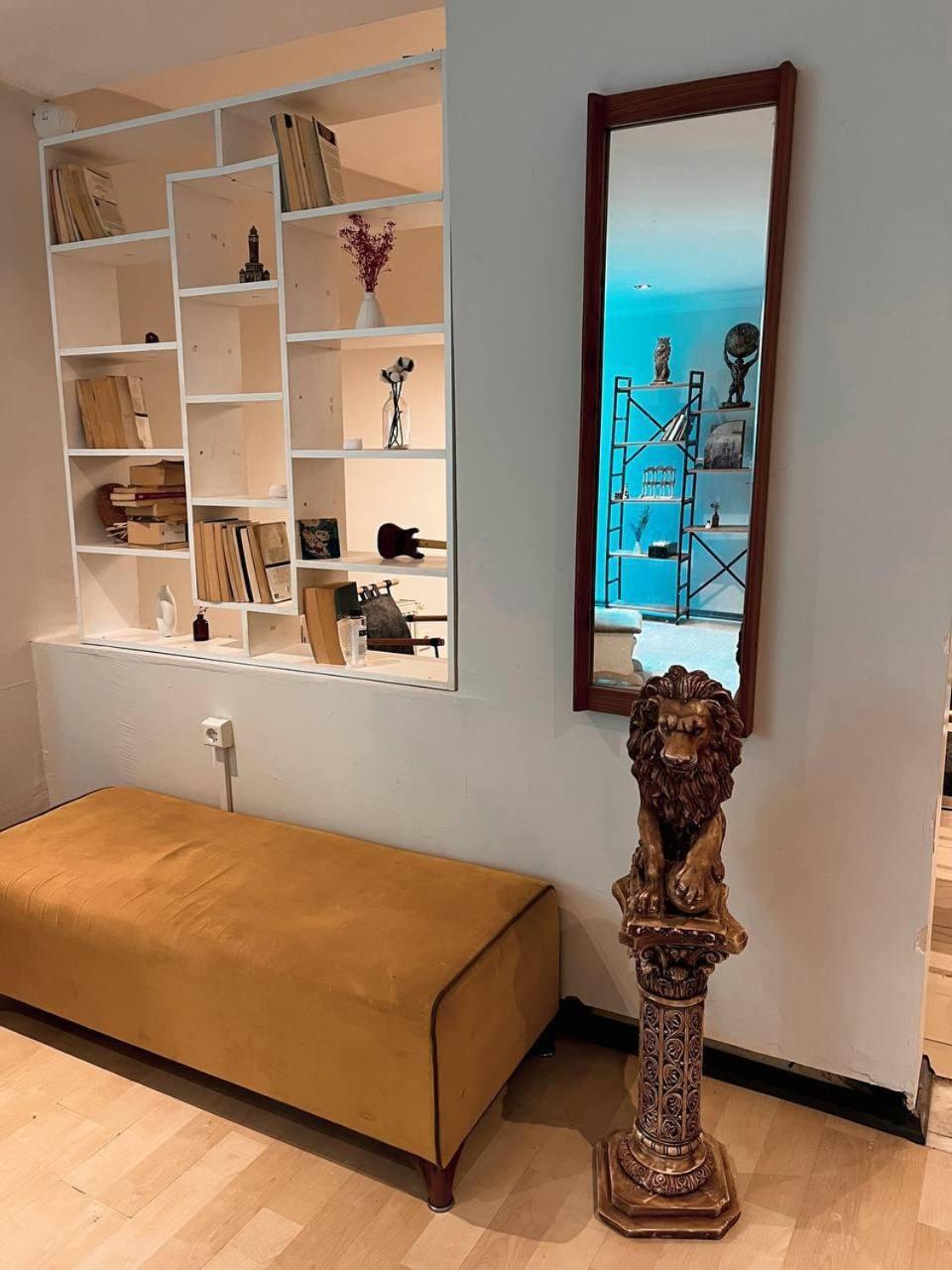 Room In A Digital Nomad House 107 Istanbul Bagian luar foto