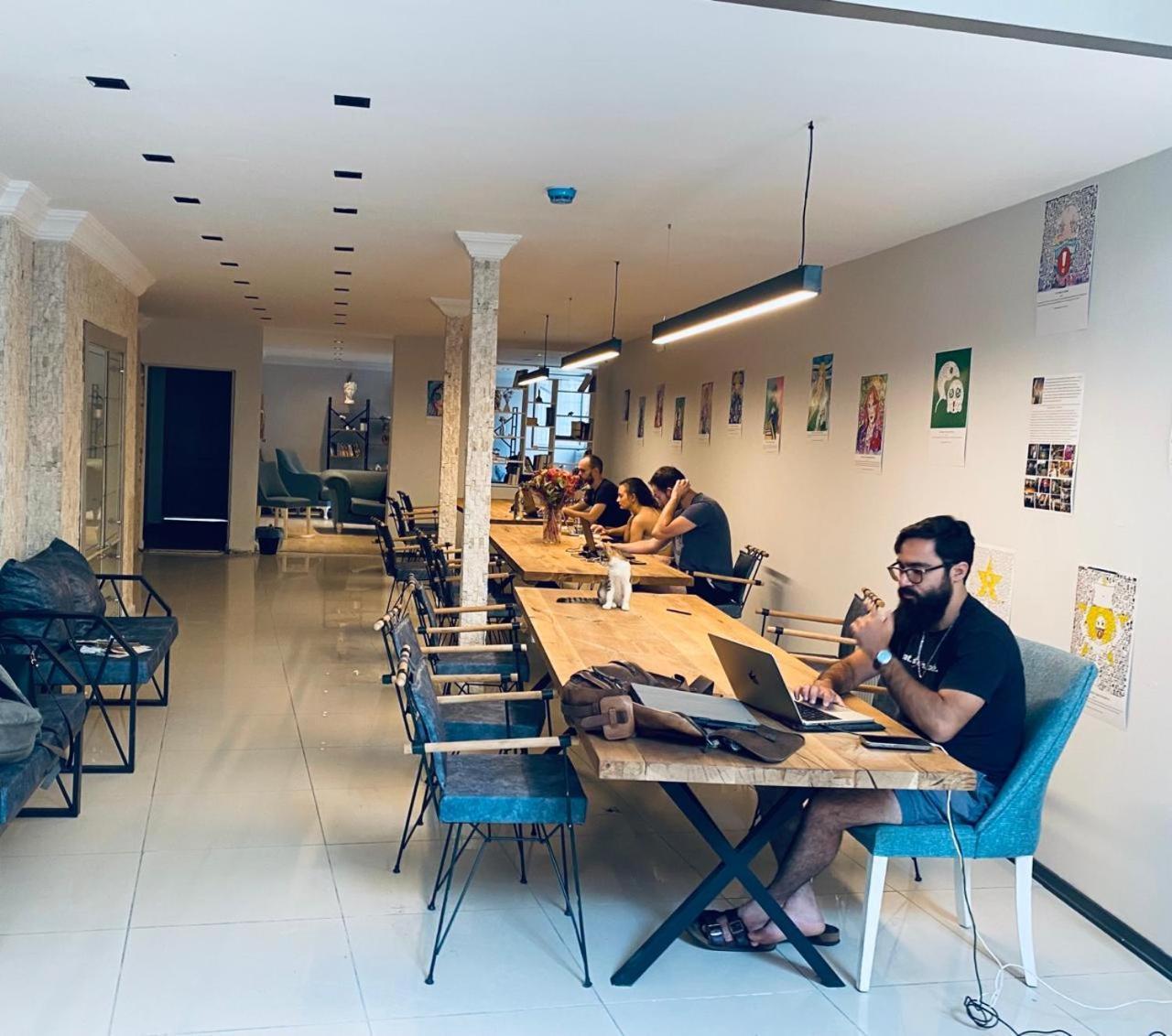 Room In A Digital Nomad House 107 Istanbul Bagian luar foto